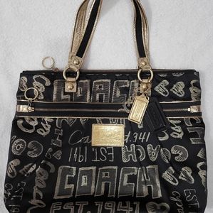COACH POPPY HANDBAG IN GOLD AND BLACK